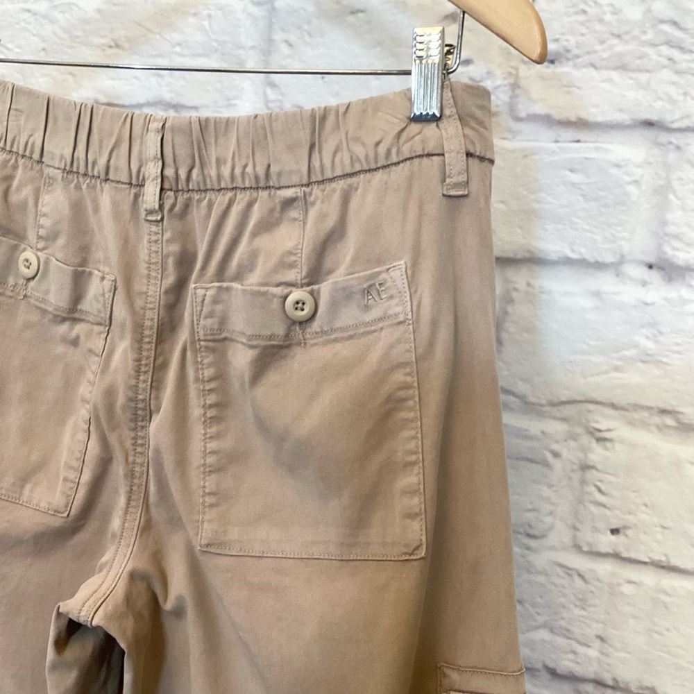 American Eagle 4 Short Baggy Wide Leg Mid Rise Tan Beige Cargo Pants Womens 2024 - Picture 5 of 10